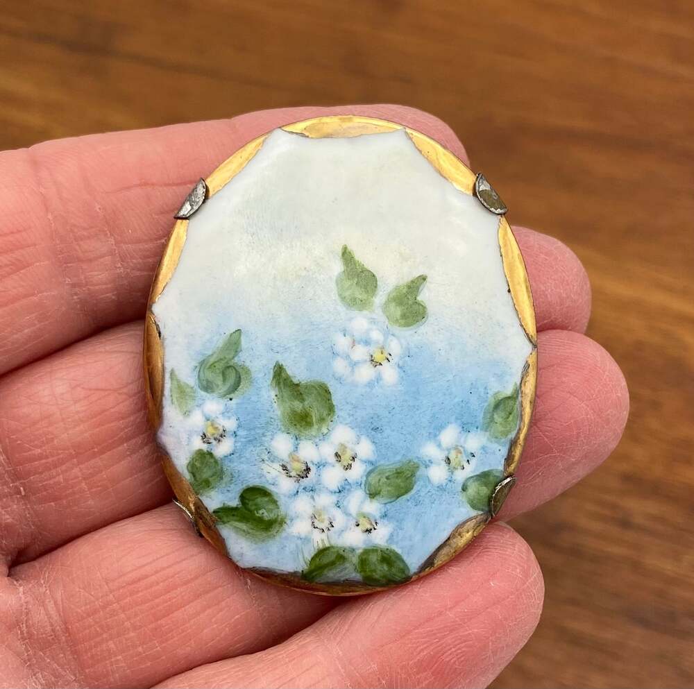 Vintage Porcelain Brooch Blue Hand Painted Forget-Me-Not Flowers Oval READ